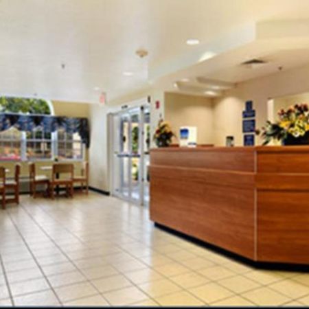 Microtel Inn & Suites Huntsville Interiør bilde