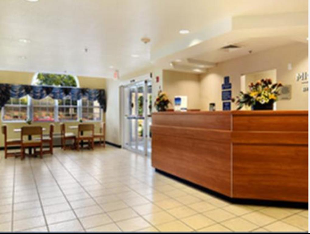 Microtel Inn & Suites Huntsville Interiør bilde
